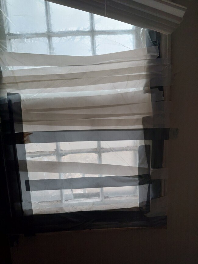 Photo - 311 W Genesee St