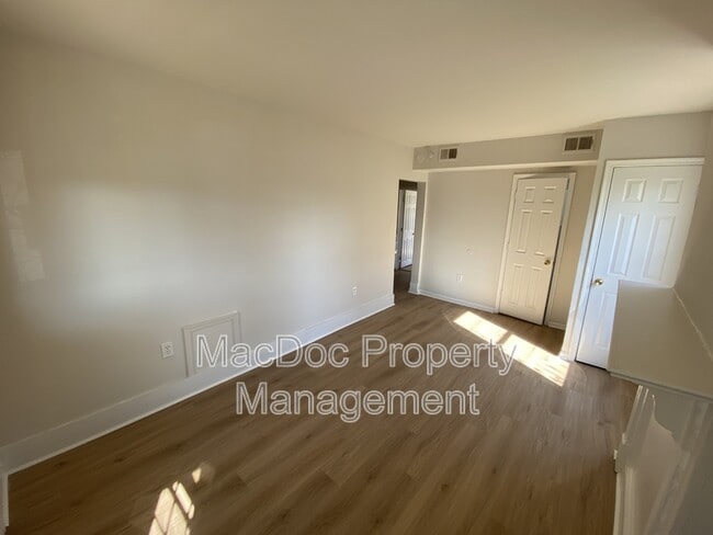 Photo - 511 Willis St Unit 1