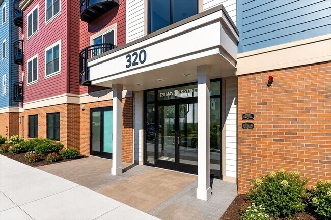 Building Photo - 320 Maverick St Unit 204
