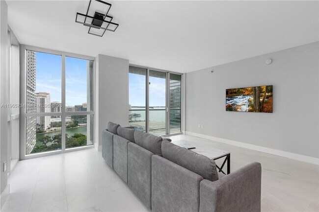 500 Brickell Ave