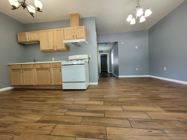 Photo - 516 N Wheeler Ave