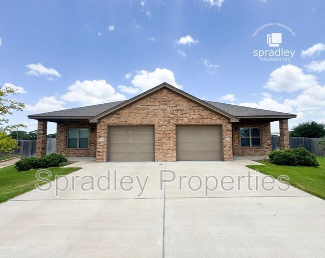 Photo - 1000 Sparrow Cove Townhome