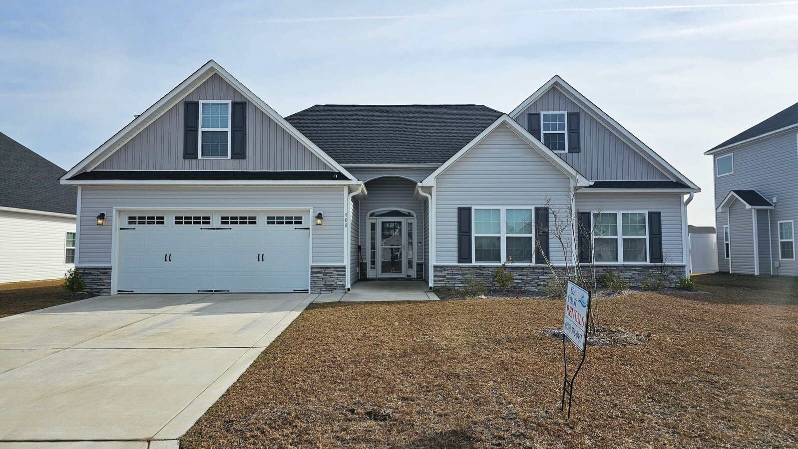 Photo - 908 Uplands Ln