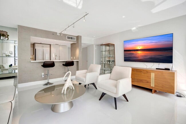 Building Photo - 540 Brickell Key Dr Unit 919 Rental