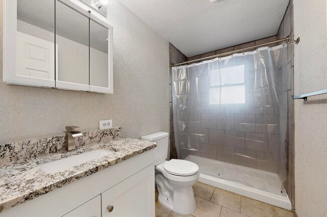 Photo - NE 3 bedroom 1 bath 1348/sf