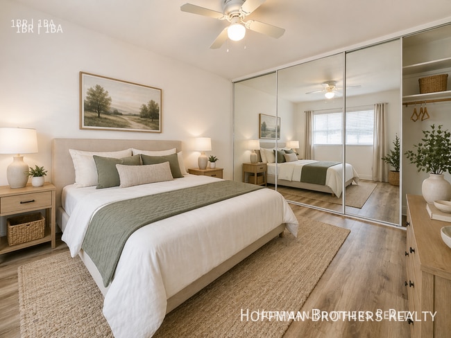 Photo - 1543 N Formosa Ave Unit 19