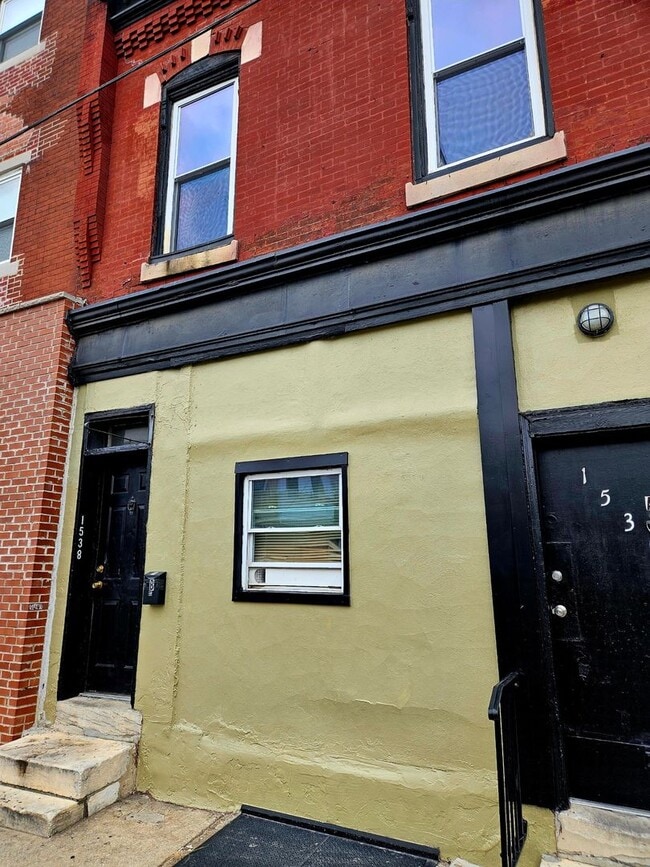 Building Photo - 1538 Point Breeze Ave Unit 1538 Pt Breeze 2nd Floor  - Rental