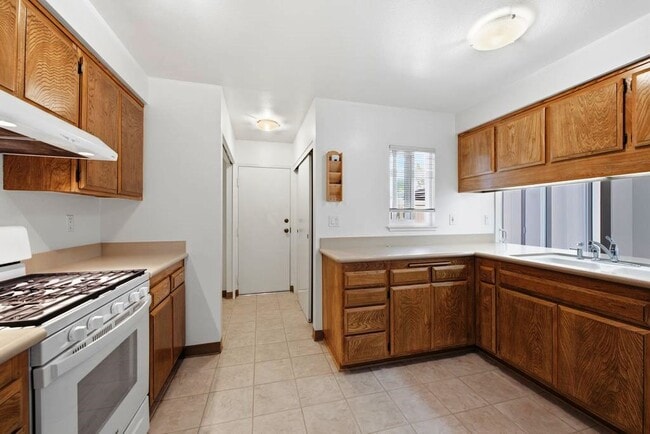 Photo - 28832 Conejo View Dr