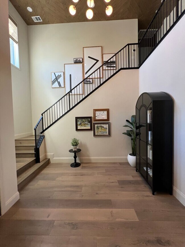 Photo - 307 Marewood Ct