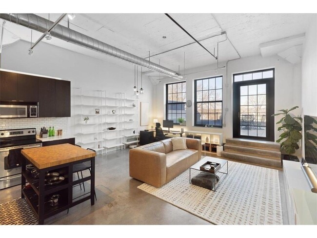 Building Photo - 730 Stinson Blvd NE Unit 221