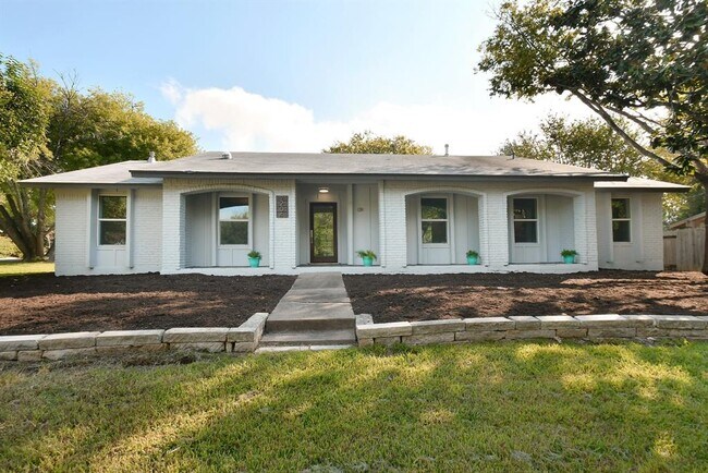 7204 Hartnell Dr
