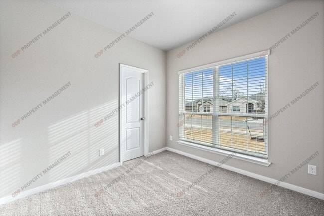 Photo - 1028 Coriander Rd