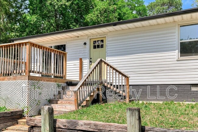 Photo - 1026 Weston St