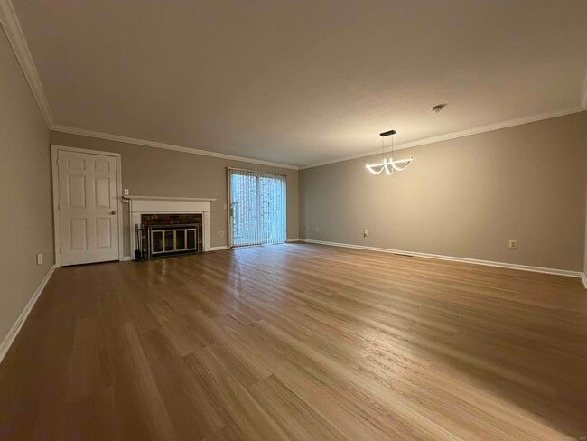 Photo - 6 Tunxis Village Unit 6