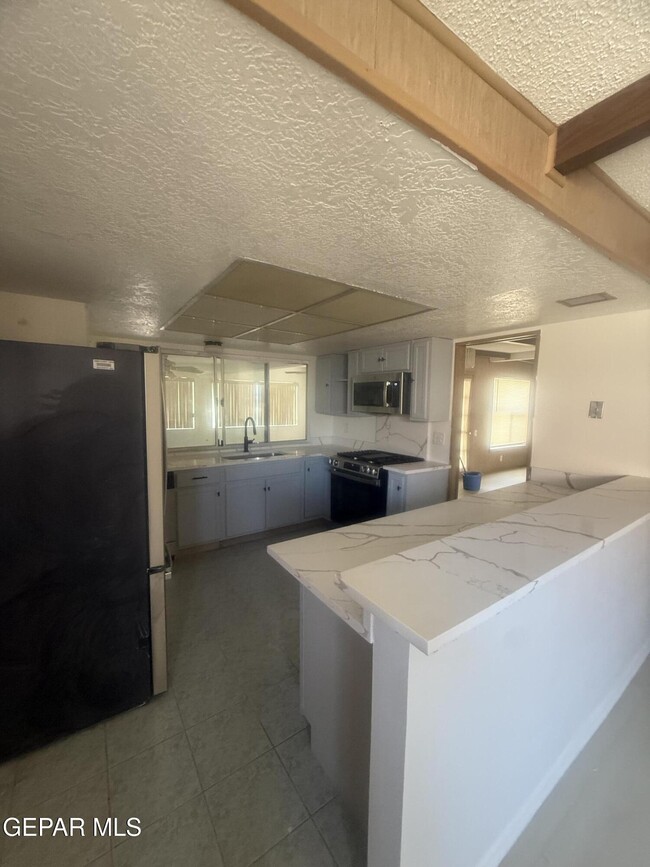 Photo - 3010 Wedgewood Dr