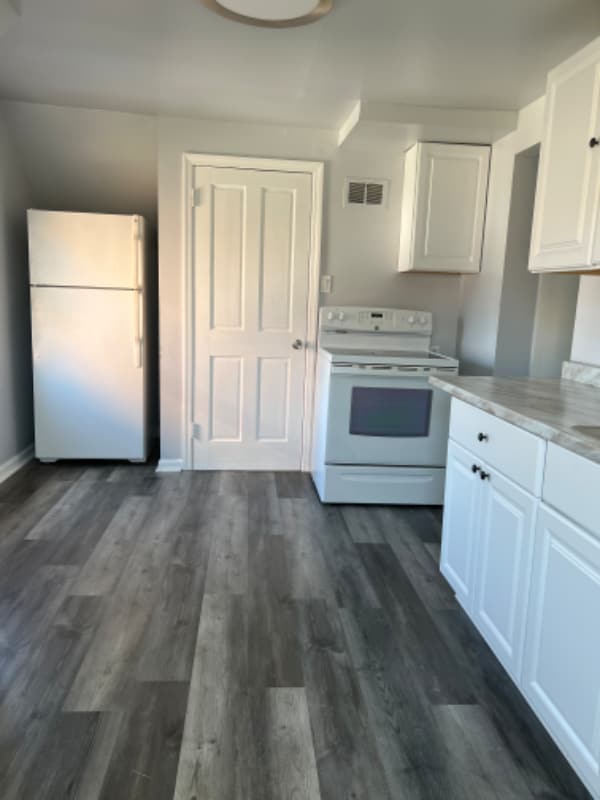 Photo - 8418 W Lincoln Ave