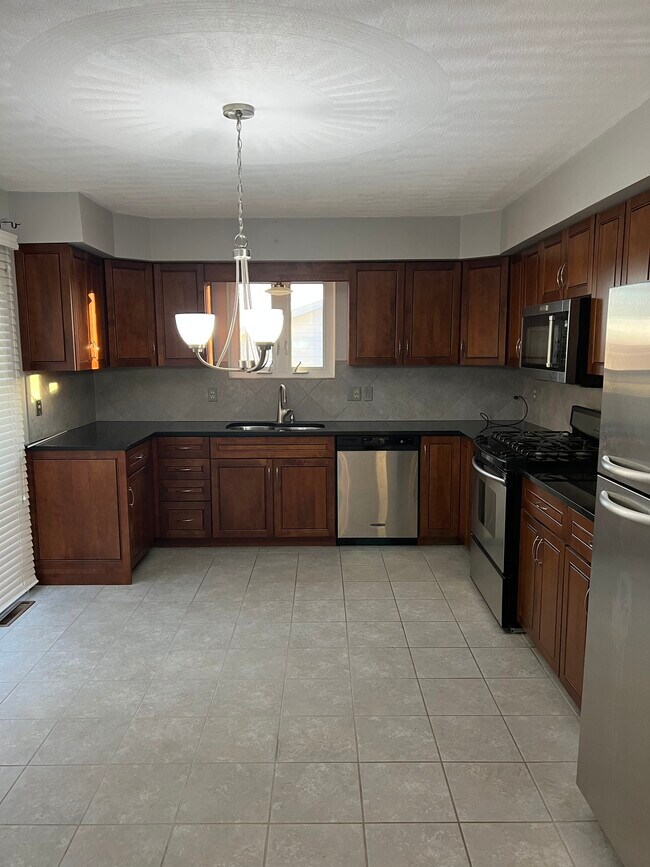 Photo - 828 Oak Hill Ave