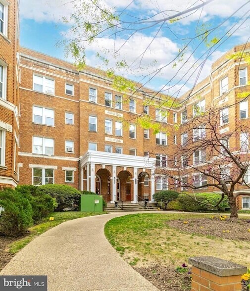 Photo - 1820 Clydesdale Pl NW Unidad 103