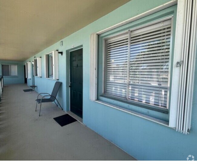 Building Photo - 306 E Ocean Ave Unit 206 Rental