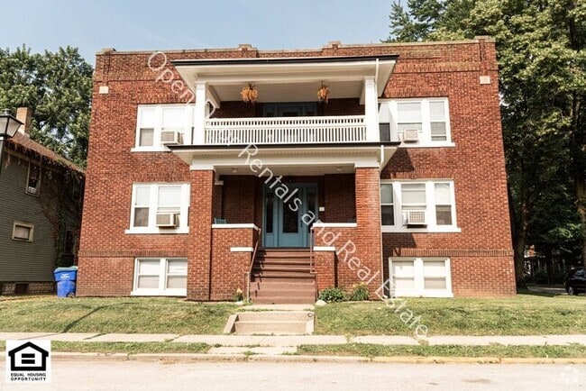 Building Photo - 1102 Rockhill St Unit Apt C