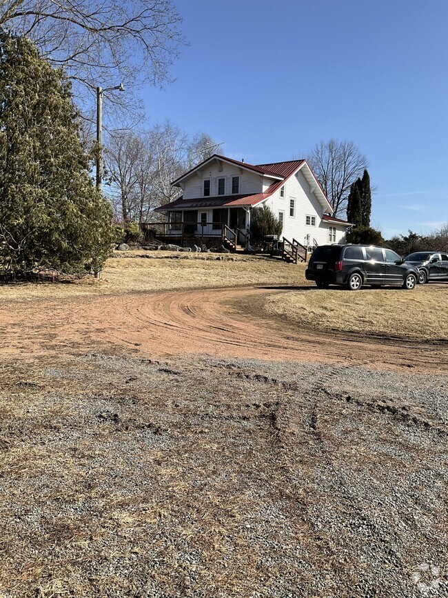 Building Photo - 16518 County Line Rd Rental