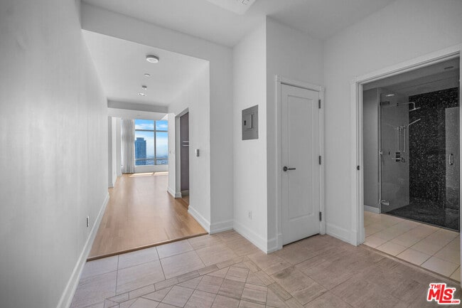 Photo - 900 W Olympic Blvd Unit 36I