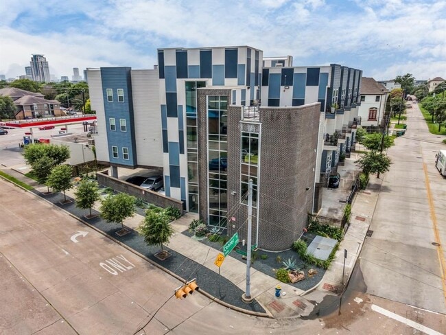 Photo - 1011 Studemont St Unidad 260.1