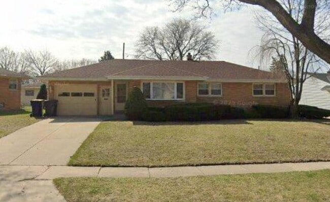 Building Photo - 2716 S Cleveland Park Dr