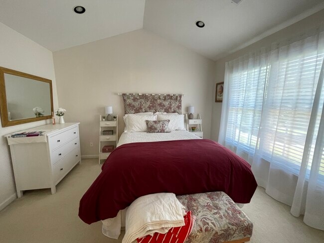 Photo - 2036 Londonberry Ct