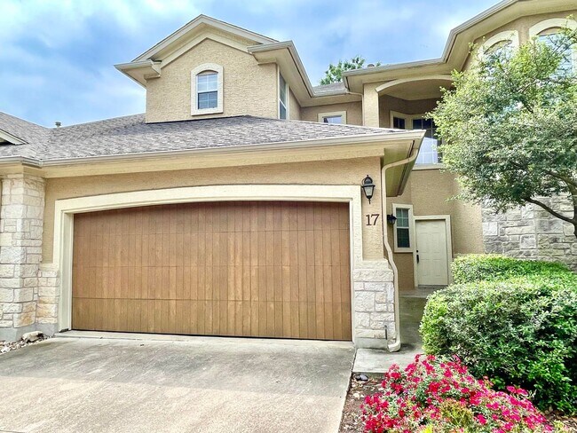 Building Photo - Beautiful Condo in North Austin!