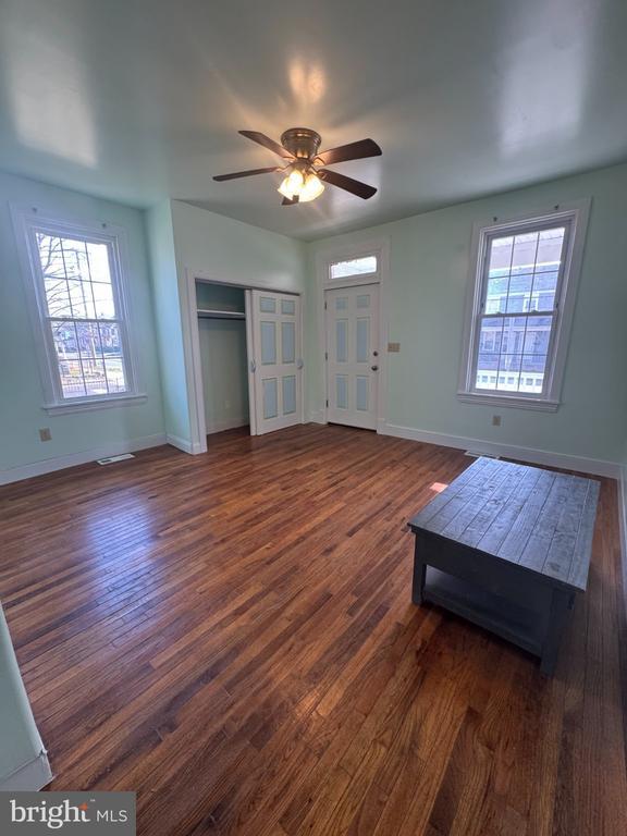 Photo - 332 E Broadway