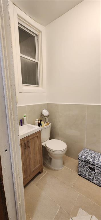 Photo - 1458 Dean St