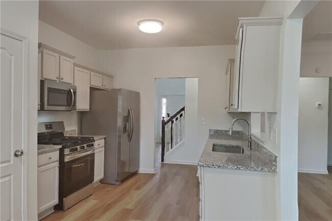 Photo - 5050 Roxton Ln