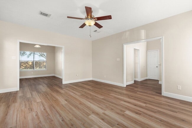 Photo - 3803 Redbud Dr