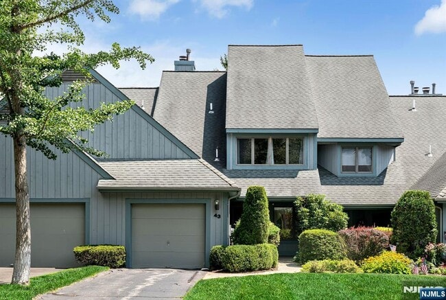 Building Photo - 43 Forsgate Ct Unit 43C