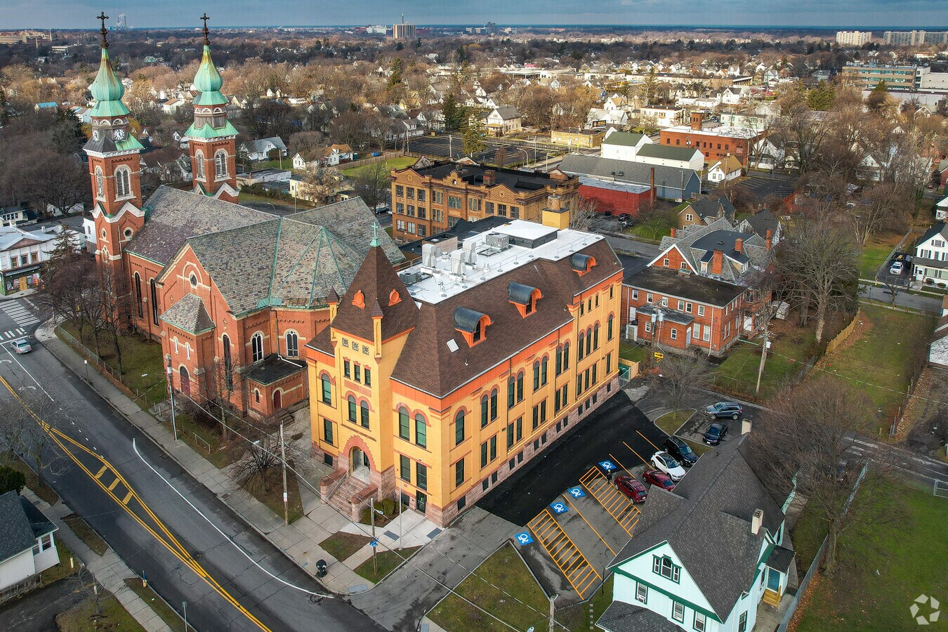 Photo - 938 Clifford Ave