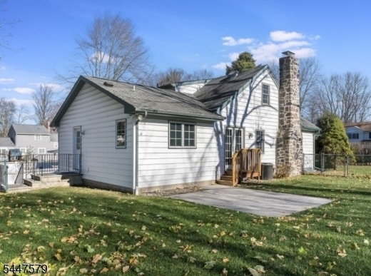 Photo - 130 Littleton Rd
