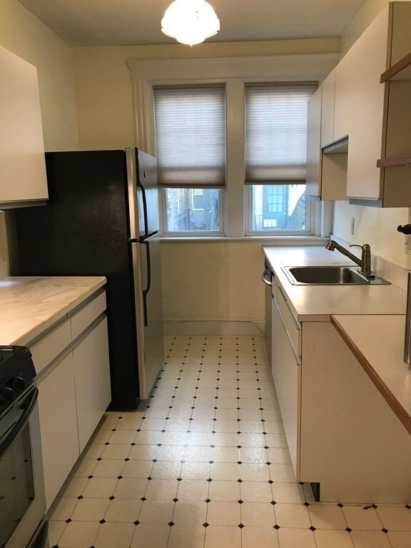 Building Photo - 60 Jamaicaway Unit 12