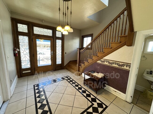 Photo - 815 N Nevada Ave Unit 201