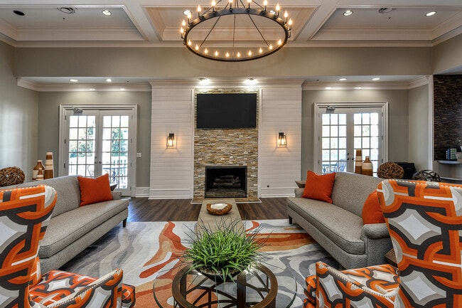 Crestmark- Clubhouse - Crestmark Apartments