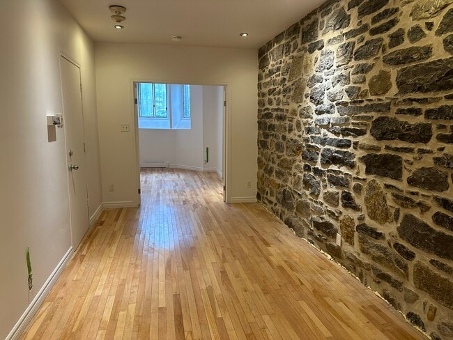 Photo - 5944-5950-5956 Avenue du Parc