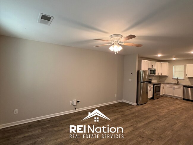 ODENVILLE CHARMER! 3BR/2BA | Hardwood Floors & Open Kitchen | Fenced Yard!