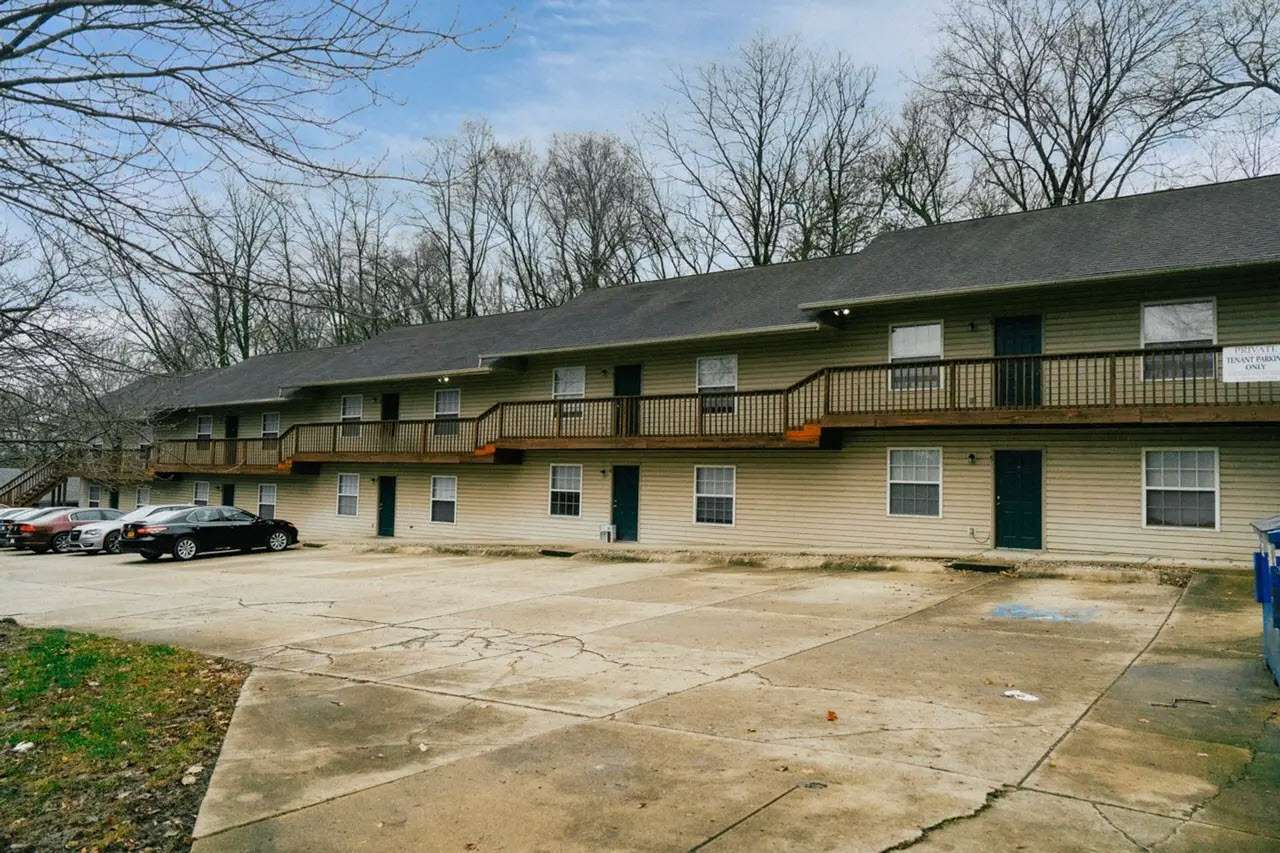 Holloway Street Apartments - Holloway Street Apartments