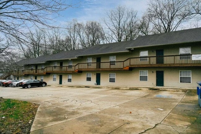 Building Photo - Holloway Street Apartments