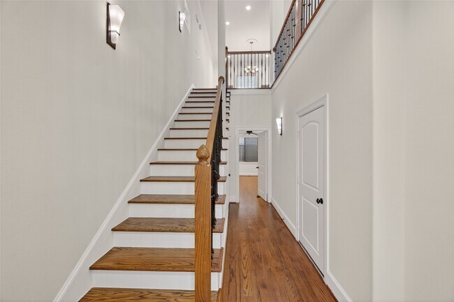 Photo - 5305 Lillian St