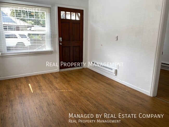 Photo - 781 E Street-