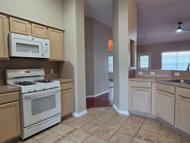 Photo - 7002 Plaza Del Sol Dr