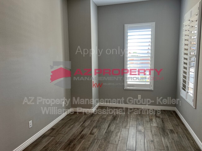 Photo - 214 E Balao Dr