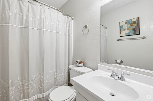 2BR, 1.5BA - 1,030SF - Primary Bathroom