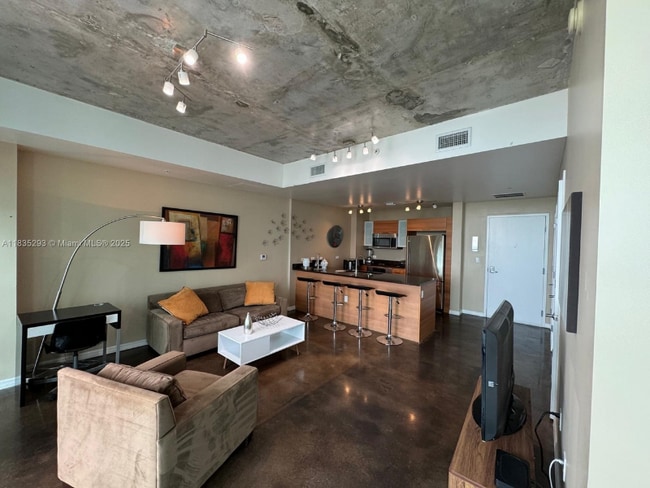 Building Photo - 3301 NE 1st Ave Unit H2903